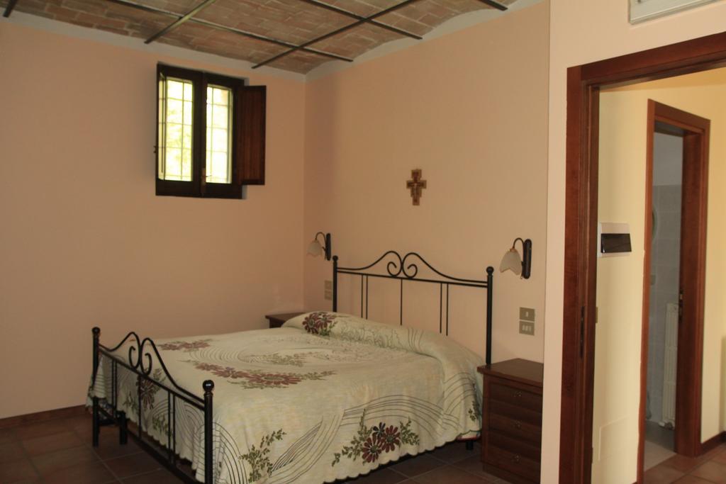 Hotel La Quiete Asyż Zewnętrze zdjęcie