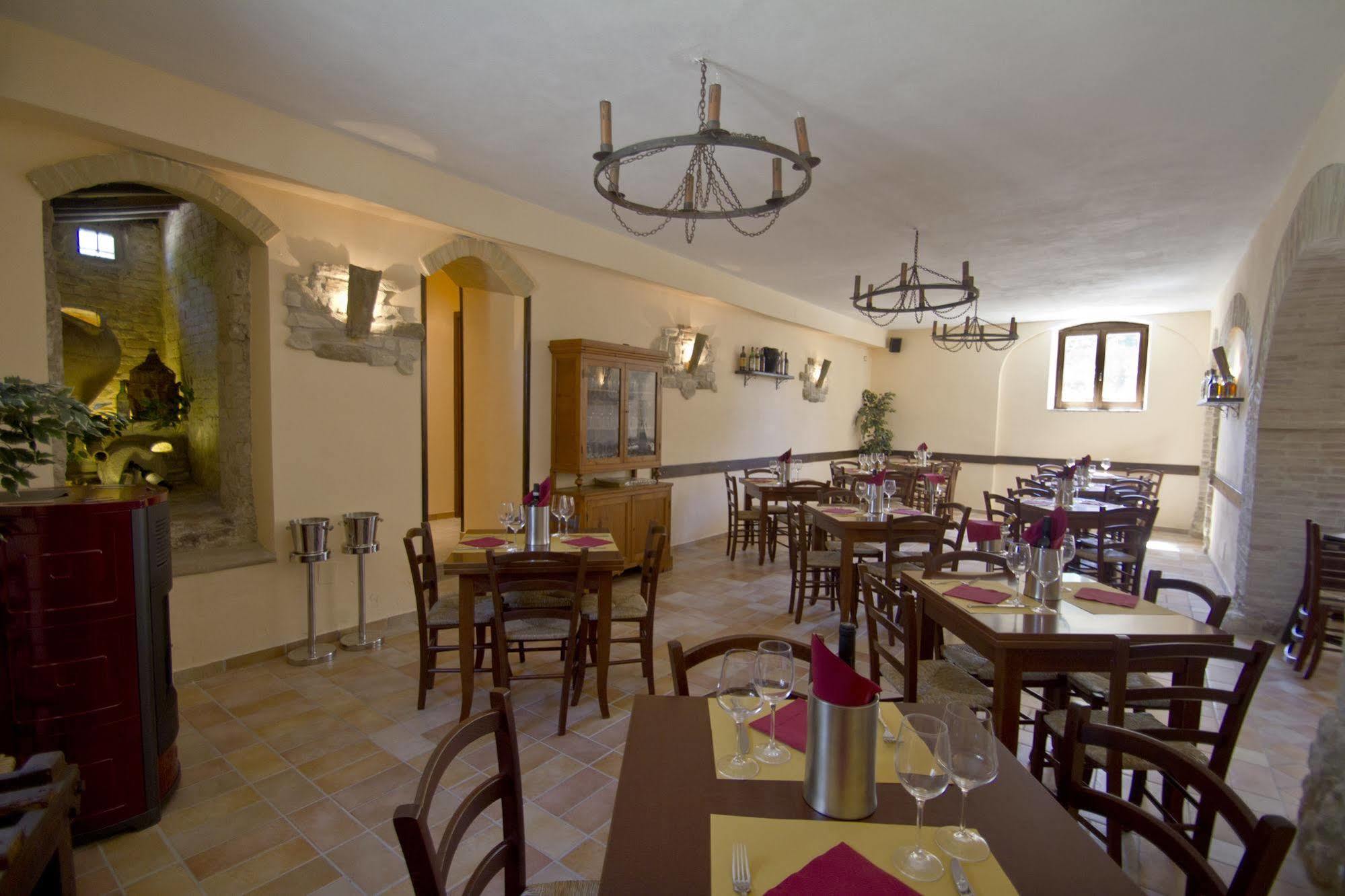 Hotel La Quiete Asyż Zewnętrze zdjęcie