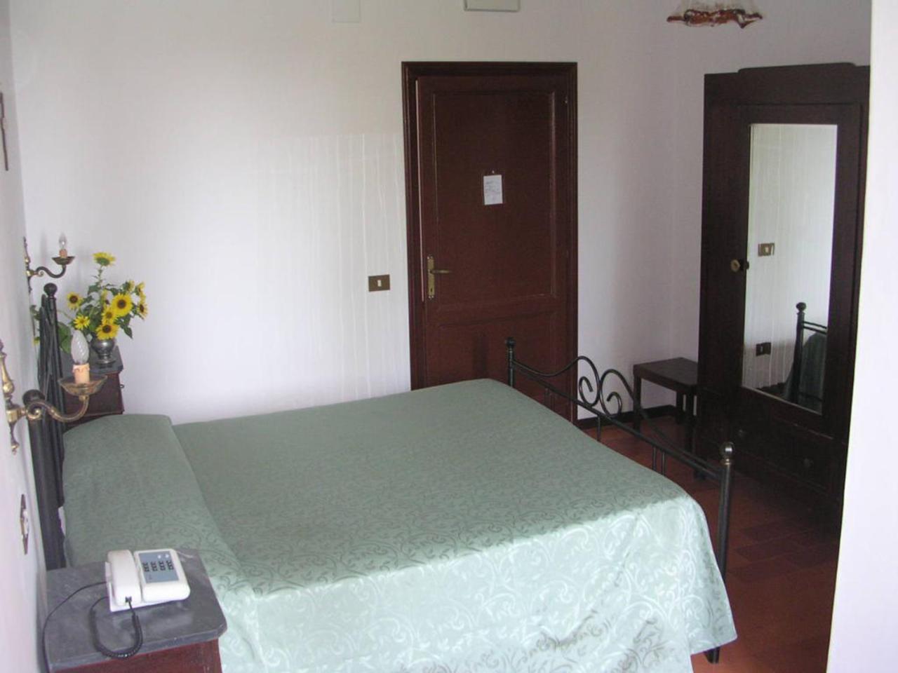 Hotel La Quiete Asyż Zewnętrze zdjęcie